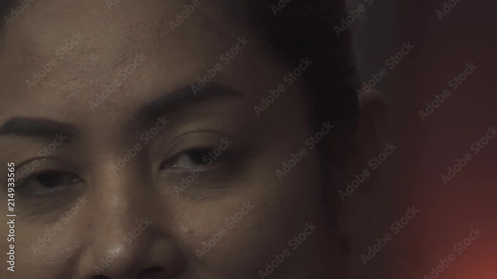 Beautiful eyes of a Thai masseuse Beautiful eyes of a Thai masseuse