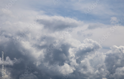 Fototapeta Naklejka Na Ścianę i Meble -  Blue sky with dramatic cloudscape before raining