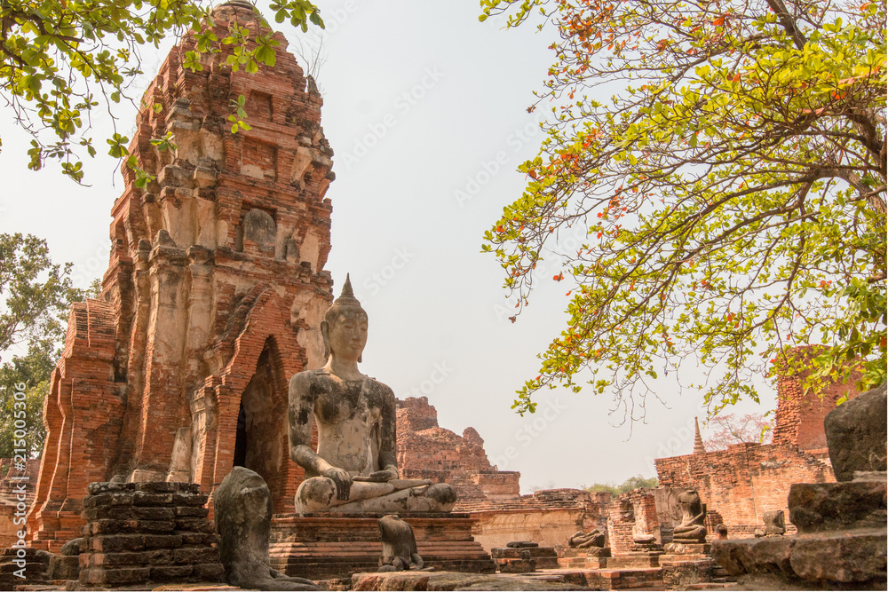 Fototapeta premium temple bouddhiste de thailande
