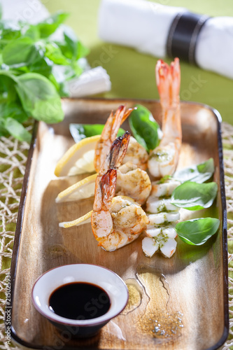 Shrimp pesto basil
