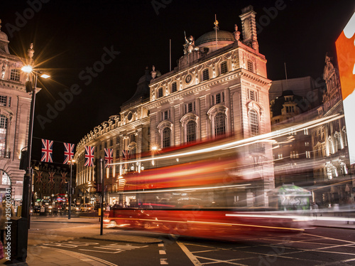 Longa exposição de Autocarro em Regent Street, Londres, Trafego em Londres