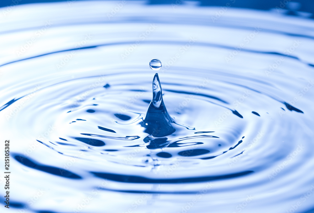 SImple Water Droplets into a Pool of Water SImple Water Droplets into a Pool of Water