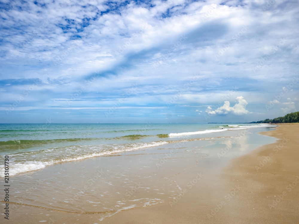 Tropical Idyllic ocean Blue sky and beautiful Beach in vacation time,Holiday on the beach,Summer concept.Thailand