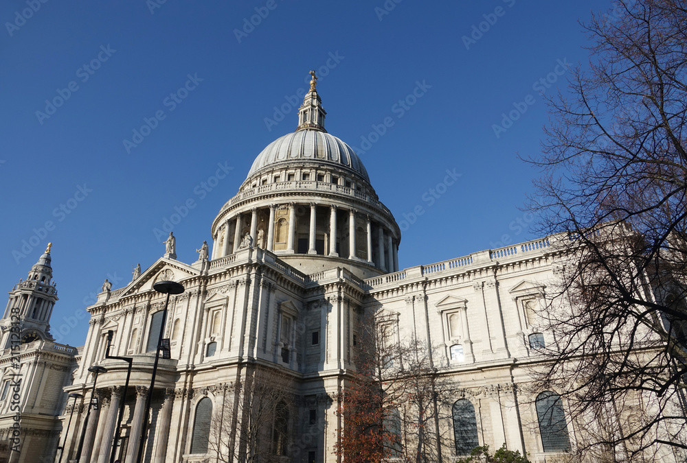 Cathedral of Saint Paul's in London England.