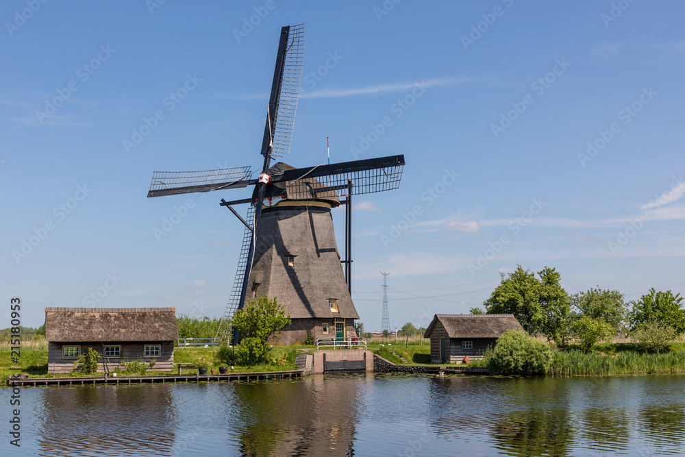 Windmills at Kinderdijk, The Netherlands Windmills at Kinderdijk, The Netherlands