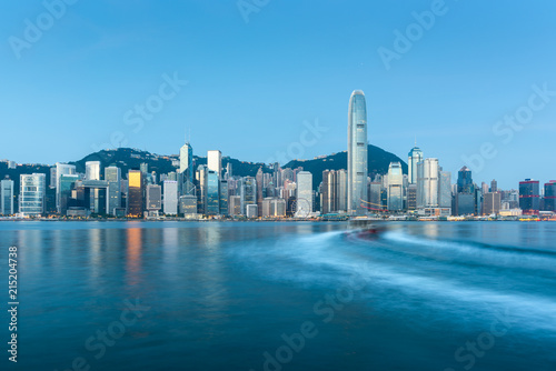 Hongkong's bustling urban skyline © WU