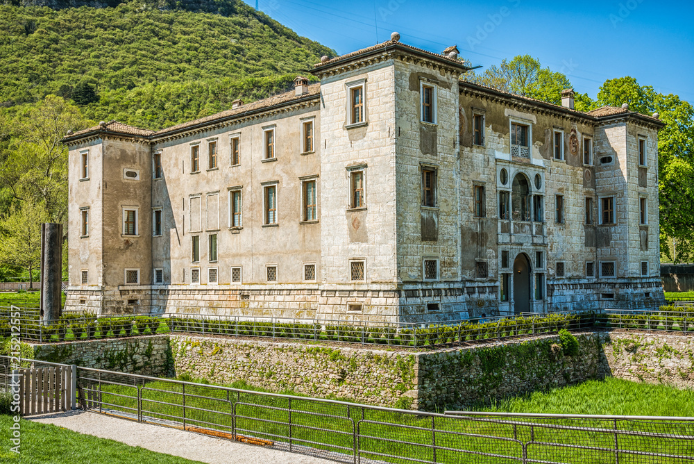 The 'Albere Palace' ( Palazzo delle Albere). A remarkable example of a fortified palace built in the Renaissance style. The 'Albere Palace' ( Palazzo delle Albere). A remarkable example of a fortified palace built in the Renaissance style.