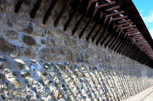 the old wall 