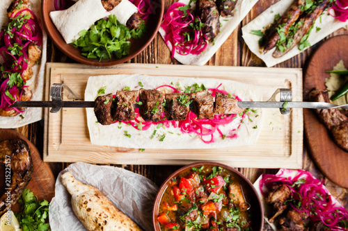 Foto variety of Georgian dishes and snacks