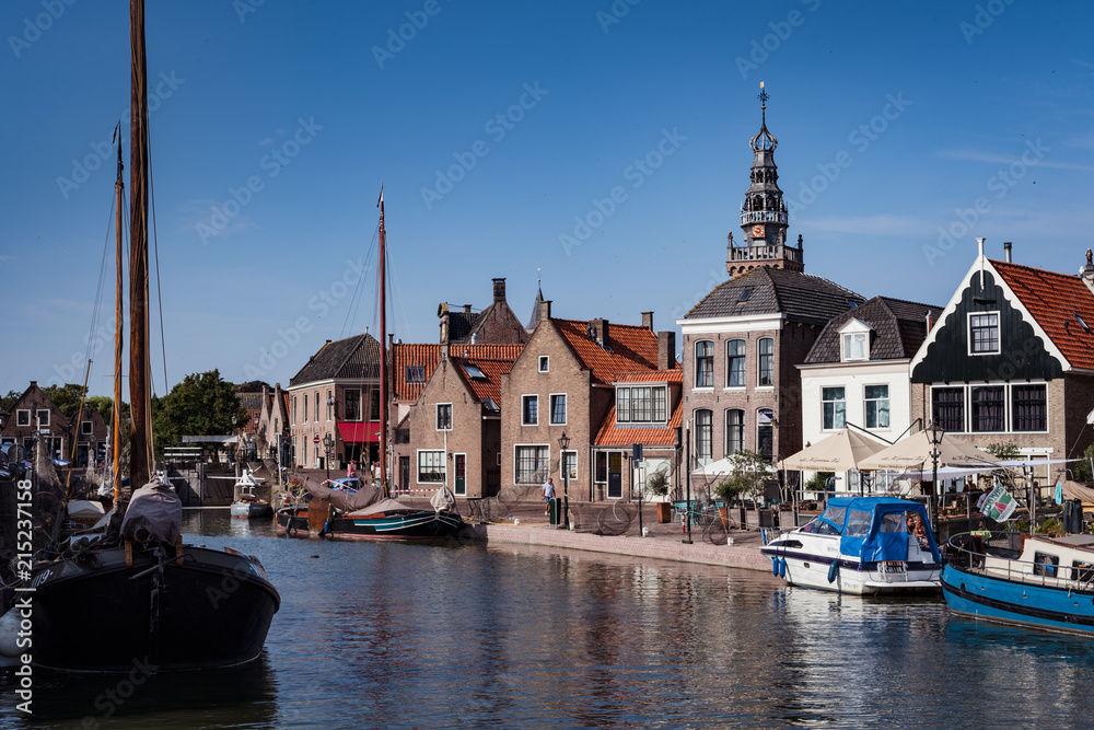 Fototapeta premium Monnickendam, Netherlands, July 2018: Monnickendam in the Netherlands decorated for the summer weekly 