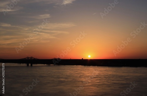 Sunset over the bridge - Astoria © Mercedes