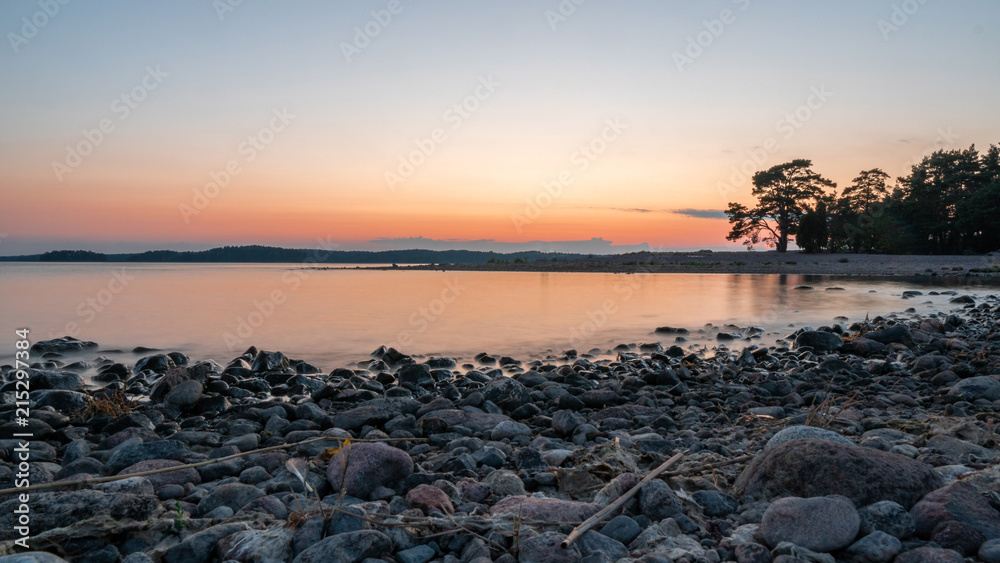 Obraz premium Summer archipelago sunset in Turku Finland.