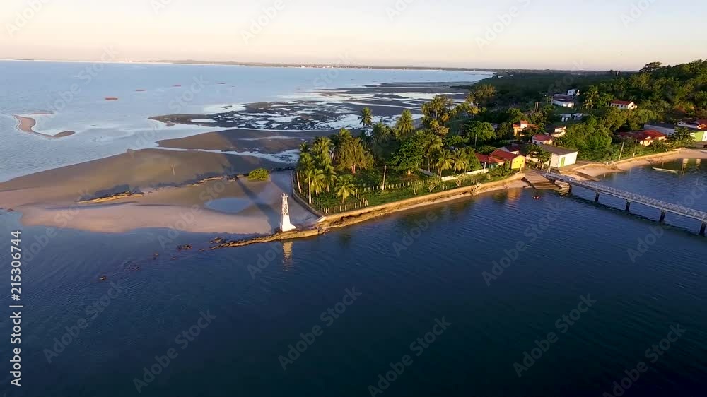 Imagem aerea da Barra do Paraguaçu, Salinas da Margarida, Bahia