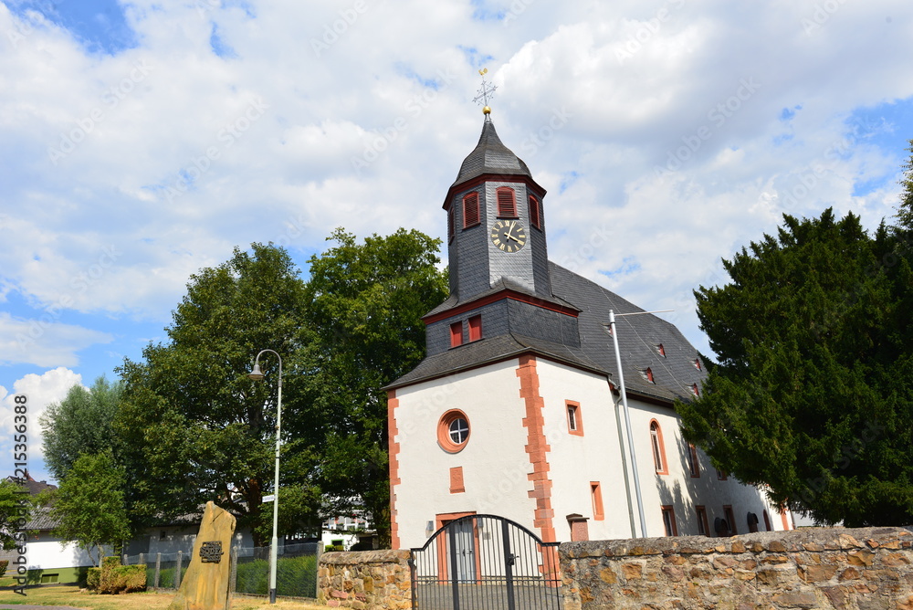 Fototapeta premium Evangelische Kirche in Wölfersheim-Södel