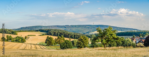 Panorama in Taunusstein mit Hoher Wurzel
