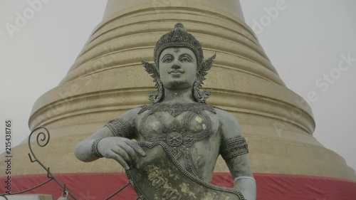 Dolly forward on statue in bangkoh photo