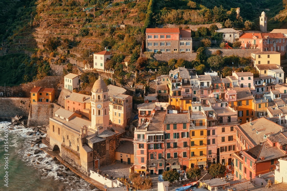 Vernazza buildings and sea in Cinque Terre