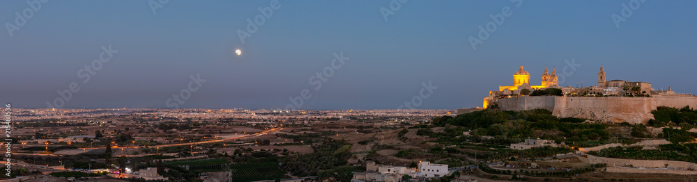 Obraz premium Mdina, Mars and the Moon
