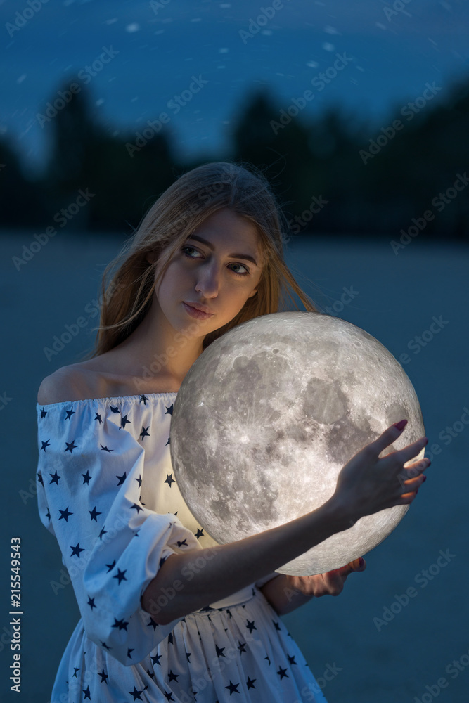 Naklejka premium girl with moon
