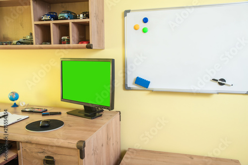 back to school / desk with equipment for schools and whiteboard   © Damian Gretka