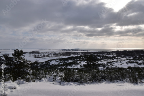 Blick auf Insel Hiddensee im Winter © Karsten