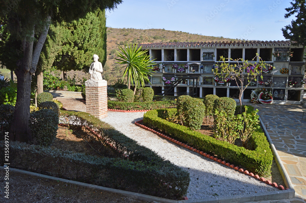 Cementerio, Macharaviaya, Axarquía, Málaga.