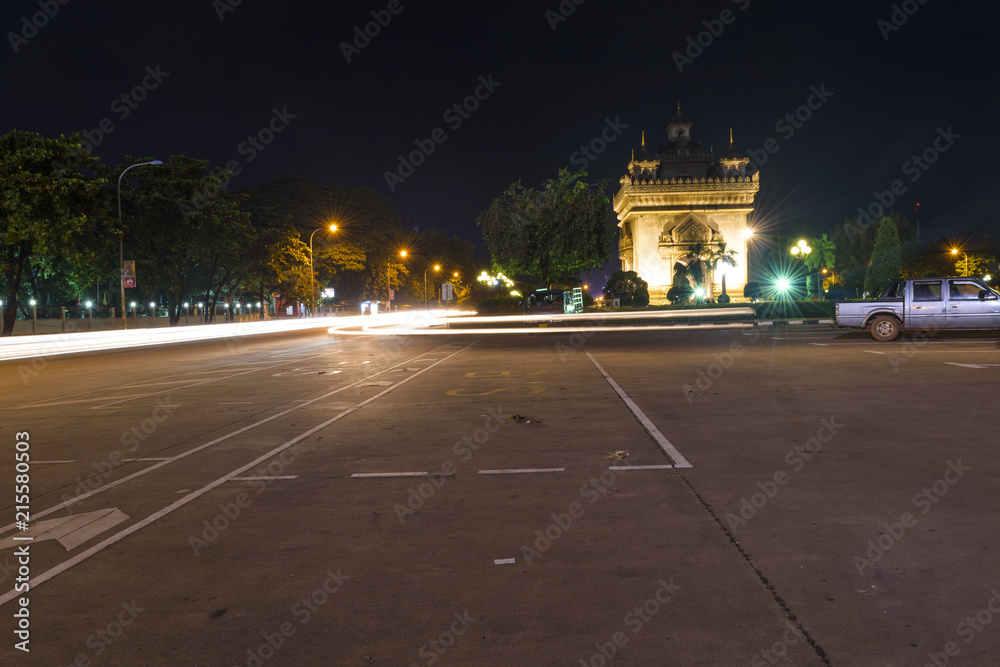 Fototapeta premium Patuxay Vientiane laos, night cityscape with long exposure