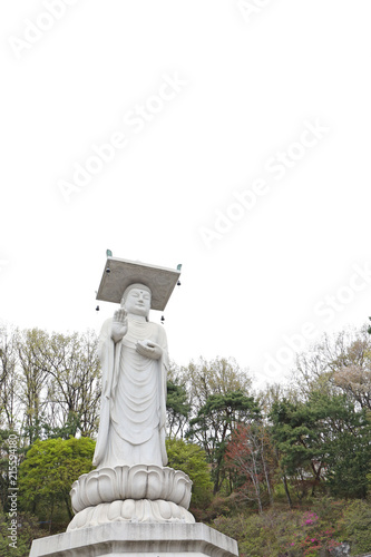 Once known as Gyeonseongsa Temple, Bongeunsa Temple is located north of COEX, and was constructed in the 10th year of Silla King Weongseong’s reign (794). In 1498, Queen Jeonghyeon refurbished Gyeonse photo