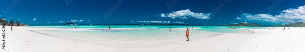 WHITSUNDAYS, AUS - SEPT 22 2017: Amazing Whitehaven Beach in the Whitsunday Islands, Queensland