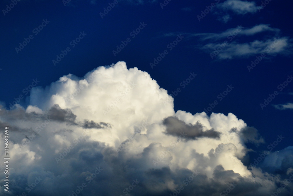 Grandiose cloud in the sky