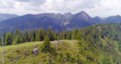 Aerial Berge Gipfelkreutz