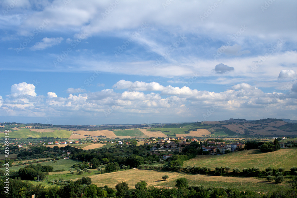 Fototapeta premium agriculture,hills,panorama,crops,horizon,clouds,sky,countryside,landscape,view