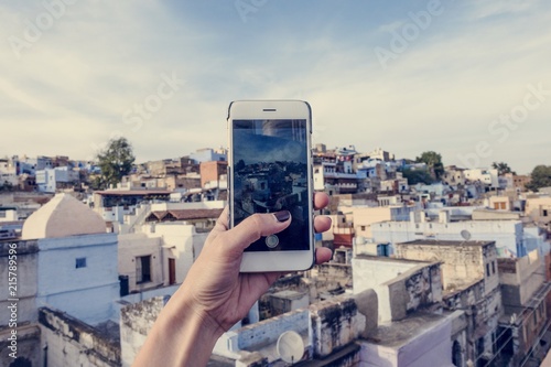 Canvas Print Woman exploring the blue city, Jodhpur India