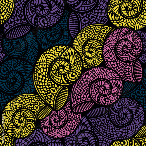 Seamless pattern with hand drawn spiral shells. Marine theme. Vector illustration.
