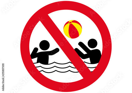 Schild Ballspielen im Wasser verboten
