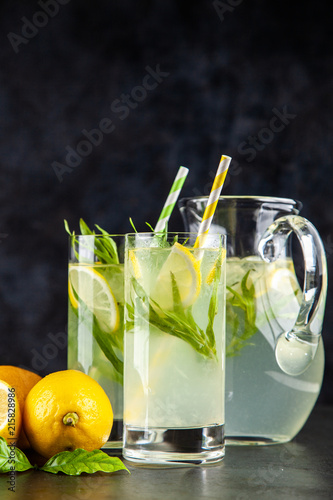 Tarragon lemonade drink