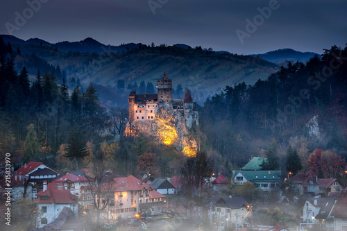 Obraz na płótnie Bran castle ,Dracula castle in Transilvania ,Romania w salonie