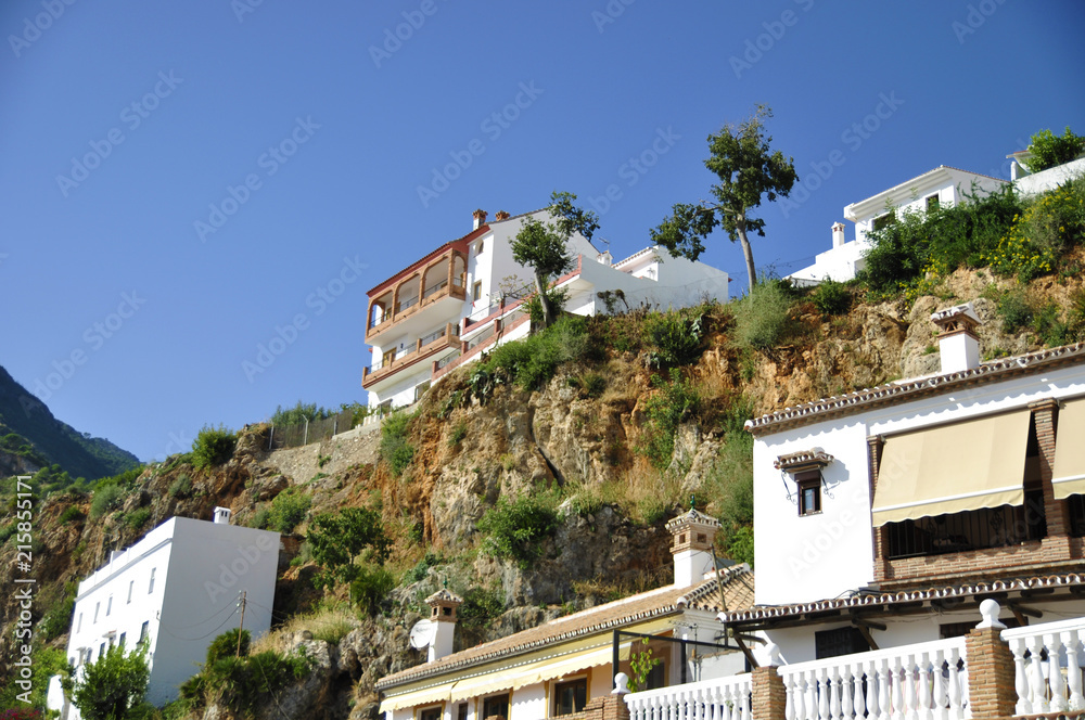 Obraz premium Spanish city in the mountains