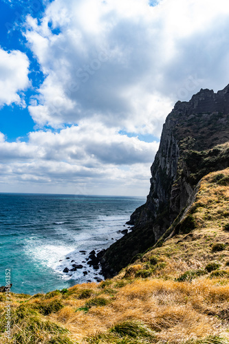 the jeju's cliffs