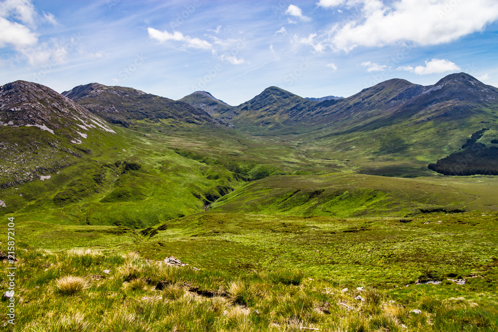 Mountains, valley and river in Letterfrack