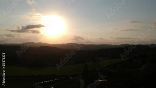 Coucher de soleil sur la montagne