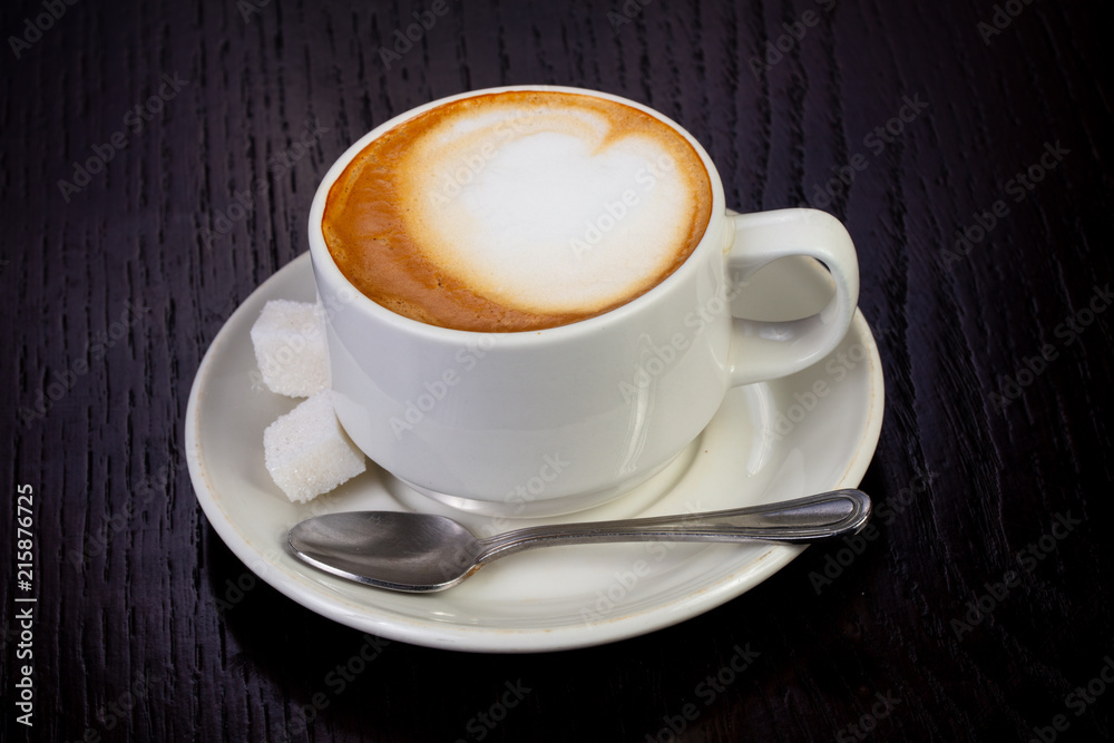 Fototapeta premium Delicious cup of latte