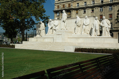 Monument à la mémoire de Lajos Kossuth à Budapest, capitale de la Hongrie. photo