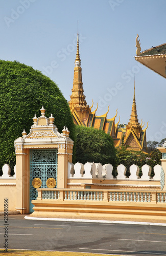 Royal Palace (Preah Barum Reachea Veang Nei Preah Reacheanachak Kampuchea) in Phnom Penh. Cambodia photo