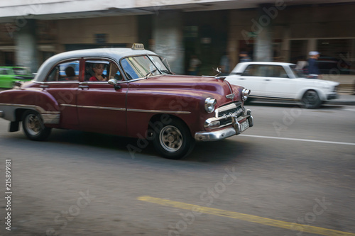 Fototapeta Naklejka Na Ścianę i Meble -  Habana, Cuba - 10 January, 2017:Old timer Vintage car on the streets of Havana Cuba