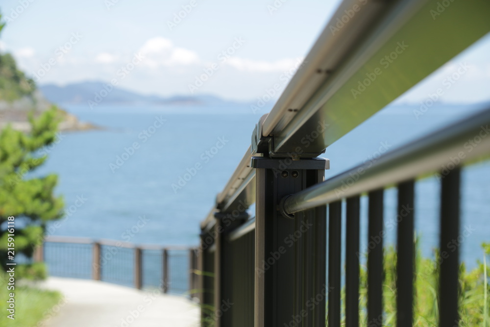 海岸沿いの坂道 海岸沿いの坂道