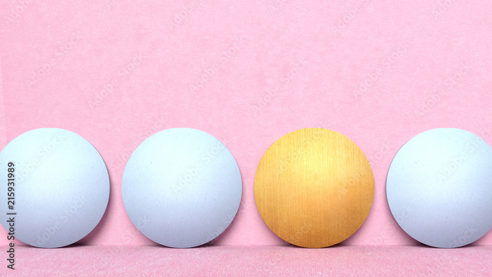 4 Kreise in einer Reihe vor rosa Hintergrund. Ein goldener Kreis unterscheidet sich von den anderen hellblauen Kreisen. Pastelltöne. Symbol für sich unterscheiden oder auffallen