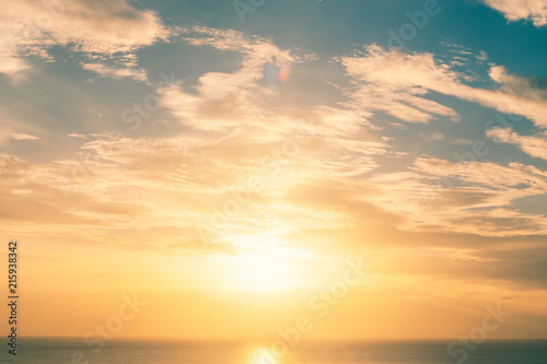 Obraz na plátně Good morning sunrise or sunset sky background with cloud and early sun rising ov