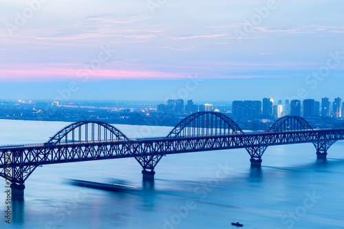 Fototapeta Naklejka Na Ścianę i Meble -  jiujiang yangtze river bridge