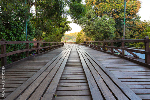 Fototapeta Naklejka Na Ścianę i Meble -  Mon Bridge The old wooden and long bridge in Thailand Sangkhlaburi Kanchanaburi